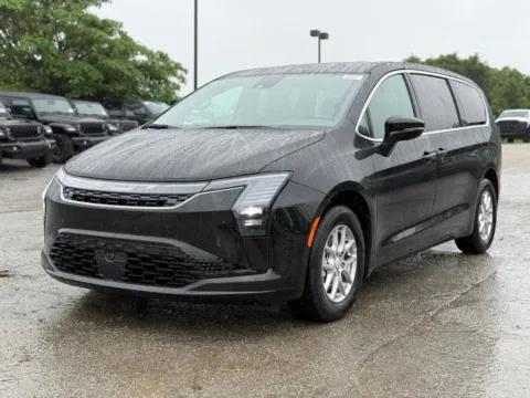 Photos of 2027 Chrysler Pacifica Select for sale in Crestwood, KY at Glenn Chrysler Dodge Jeep Ram