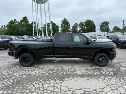 More photos of 2026 Ram 3500 Tradesman at Glenn Chrysler Dodge Jeep Ram, KY