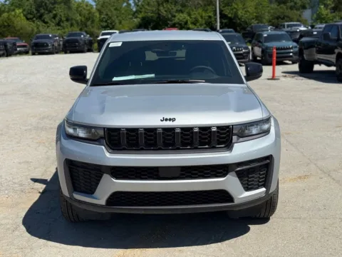 Another view of 2026 Jeep Grand Cherokee Altitude for sale in Crestwood, KY at Glenn Chrysler Dodge Jeep Ram