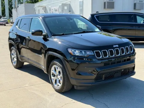 More photos of 2025 Jeep Compass Sport at Glenn Chrysler Dodge Jeep Ram, KY
