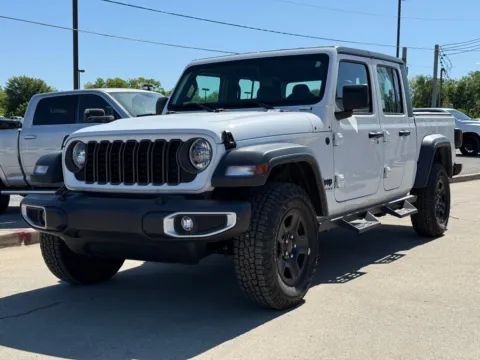 Photos of 2025 Jeep Gladiator Sport for sale in Crestwood, KY at Glenn Chrysler Dodge Jeep Ram