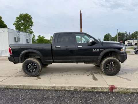 More photos of 2016 Ram 2500 Laramie at Glenn Chrysler Dodge Jeep Ram, KY