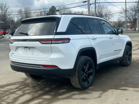 More photos of 2026 Jeep Grand Cherokee Limited at Glenn Chrysler Dodge Jeep Ram, KY
