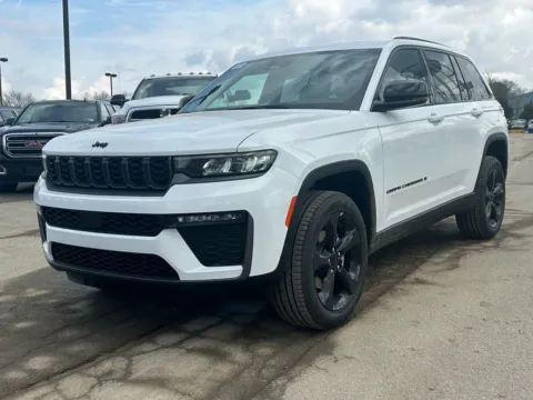 Photos of 2026 Jeep Grand Cherokee Limited for sale in Crestwood, KY at Glenn Chrysler Dodge Jeep Ram