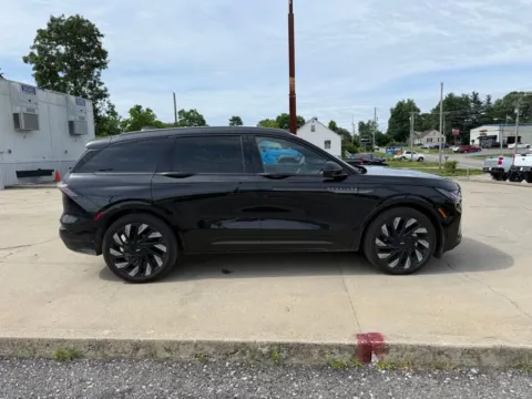 More photos of 2025 Lincoln Nautilus Reserve at Glenn Chrysler Dodge Jeep Ram, KY
