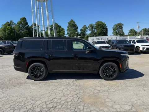 More photos of 2026 Jeep Grand Wagoneer Summit Obsidian at Glenn Chrysler Dodge Jeep Ram, KY