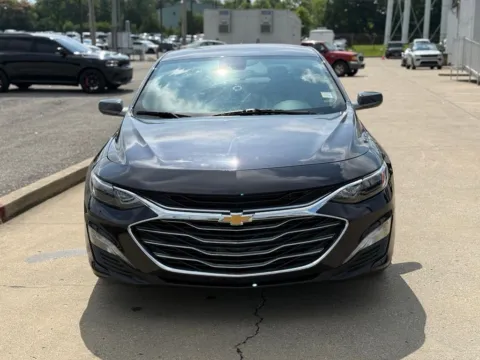 Another view of 2023 Chevrolet Malibu LT for sale in Crestwood, KY at Glenn Chrysler Dodge Jeep Ram
