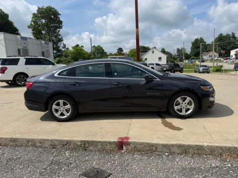 More photos of 2023 Chevrolet Malibu LT at Glenn Chrysler Dodge Jeep Ram, KY