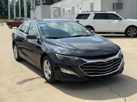 More photos of 2023 Chevrolet Malibu LT at Glenn Chrysler Dodge Jeep Ram, KY