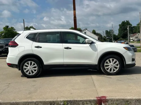 More photos of 2018 Nissan Rogue S at Glenn Chrysler Dodge Jeep Ram, KY