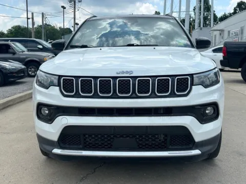 Another view of 2023 Jeep Compass Limited for sale in Crestwood, KY at Glenn Chrysler Dodge Jeep Ram