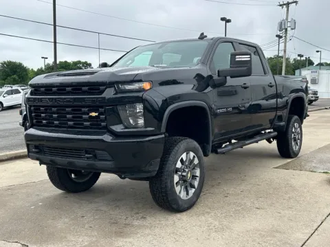 Photos of 2022 Chevrolet Silverado 2500 HD Custom for sale in Crestwood, KY at Glenn Chrysler Dodge Jeep Ram