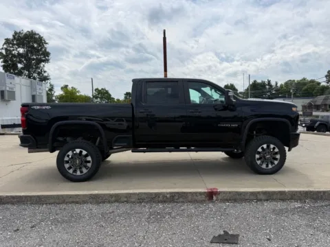 More photos of 2022 Chevrolet Silverado 2500 HD Custom at Glenn Chrysler Dodge Jeep Ram, KY