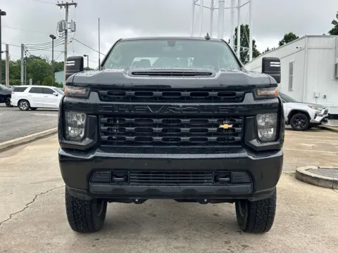 Another view of 2022 Chevrolet Silverado 2500 HD Custom for sale in Crestwood, KY at Glenn Chrysler Dodge Jeep Ram