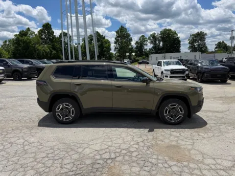 More photos of 2026 Jeep Cherokee Laredo at Glenn Chrysler Dodge Jeep Ram, KY