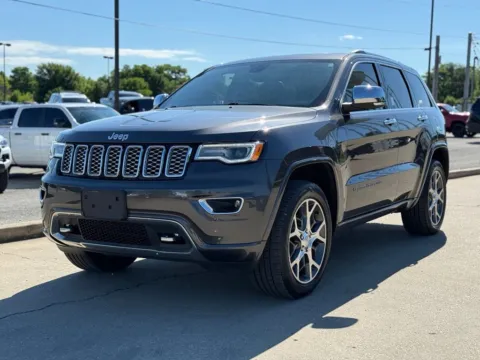 Photos of 2020 Jeep Grand Cherokee Overland for sale in Crestwood, KY at Glenn Chrysler Dodge Jeep Ram