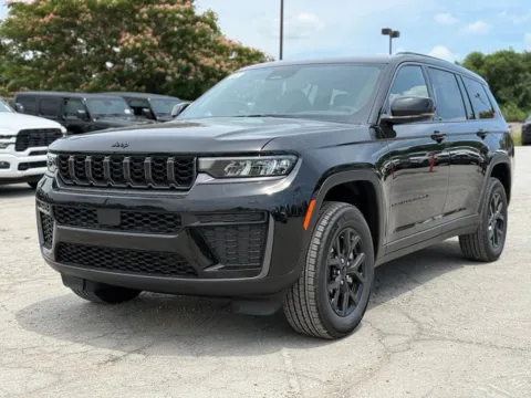 Photos of 2026 Jeep Grand Cherokee L Laredo for sale in Crestwood, KY at Glenn Chrysler Dodge Jeep Ram