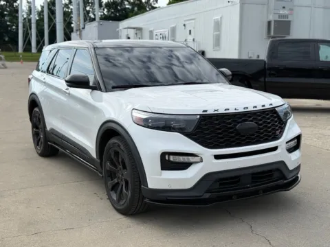 More photos of 2022 Ford Explorer ST at Glenn Chrysler Dodge Jeep Ram, KY