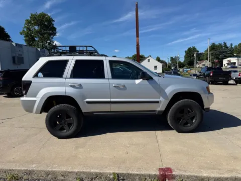 More photos of 2007 Jeep Grand Cherokee Limited at Glenn Chrysler Dodge Jeep Ram, KY