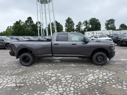 More photos of 2026 Ram 3500 Tradesman at Glenn Chrysler Dodge Jeep Ram, KY