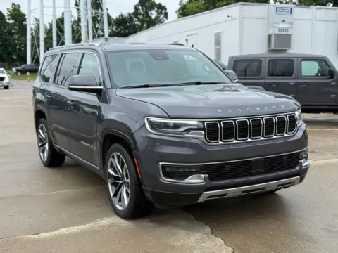 More photos of 2022 Jeep Wagoneer Series III at Glenn Chrysler Dodge Jeep Ram, KY