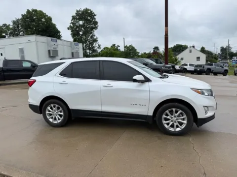 More photos of 2021 Chevrolet Equinox LT at Glenn Chrysler Dodge Jeep Ram, KY