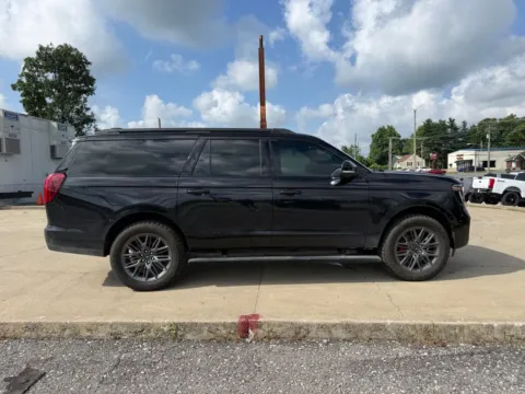More photos of 2025 Ford Expedition Max Platinum at Glenn Chrysler Dodge Jeep Ram, KY