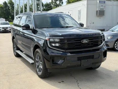 More photos of 2025 Ford Expedition Max Platinum at Glenn Chrysler Dodge Jeep Ram, KY