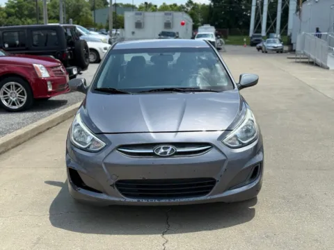 Another view of 2016 Hyundai Accent SE for sale in Crestwood, KY at Glenn Chrysler Dodge Jeep Ram