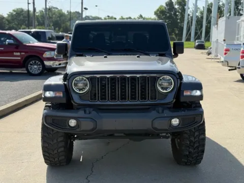 Another view of 2024 Jeep Gladiator Sport S for sale in Crestwood, KY at Glenn Chrysler Dodge Jeep Ram