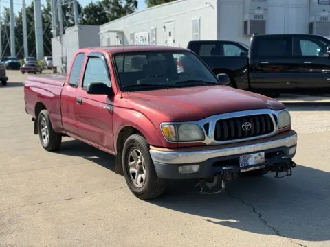 More photos of 2002 Toyota Tacoma at Glenn Chrysler Dodge Jeep Ram, KY