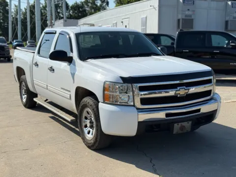 More photos of 2011 Chevrolet Silverado 1500 LT at Glenn Chrysler Dodge Jeep Ram, KY