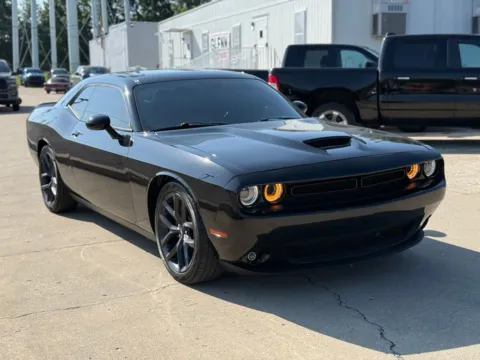 More photos of 2022 Dodge Challenger R/T at Glenn Chrysler Dodge Jeep Ram, KY