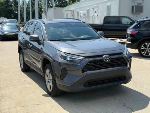 More photos of 2022 Toyota RAV4 XLE at Glenn Chrysler Dodge Jeep Ram, KY