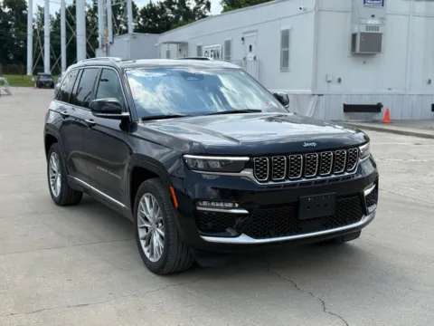 More photos of 2024 Jeep Grand Cherokee Summit at Glenn Chrysler Dodge Jeep Ram, KY