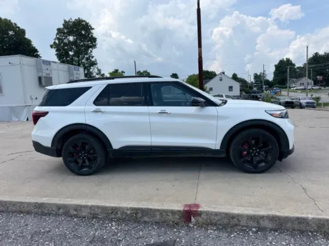 More photos of 2023 Ford Explorer ST at Glenn Chrysler Dodge Jeep Ram, KY
