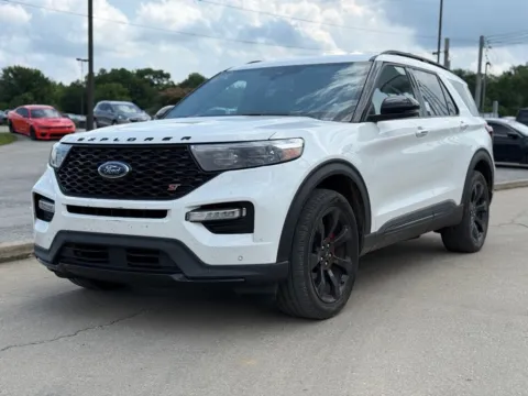 Photos of 2023 Ford Explorer ST for sale in Crestwood, KY at Glenn Chrysler Dodge Jeep Ram