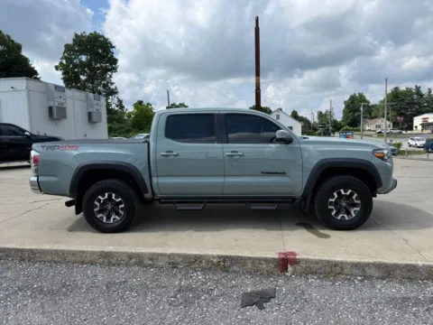 More photos of 2022 Toyota Tacoma TRD Off-Road at Glenn Chrysler Dodge Jeep Ram, KY