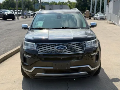 Another view of 2019 Ford Explorer Platinum for sale in Crestwood, KY at Glenn Chrysler Dodge Jeep Ram