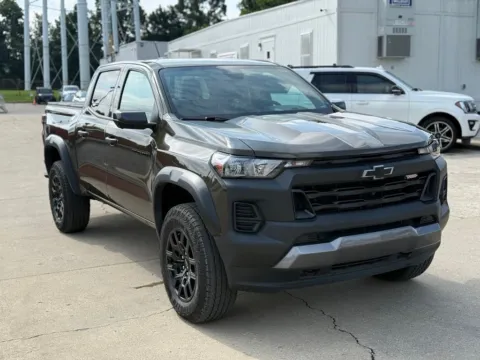More photos of 2025 Chevrolet Colorado Trail Boss at Glenn Chrysler Dodge Jeep Ram, KY