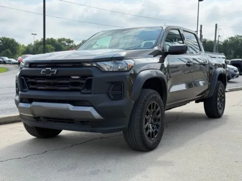Photos of 2025 Chevrolet Colorado Trail Boss for sale in Crestwood, KY at Glenn Chrysler Dodge Jeep Ram