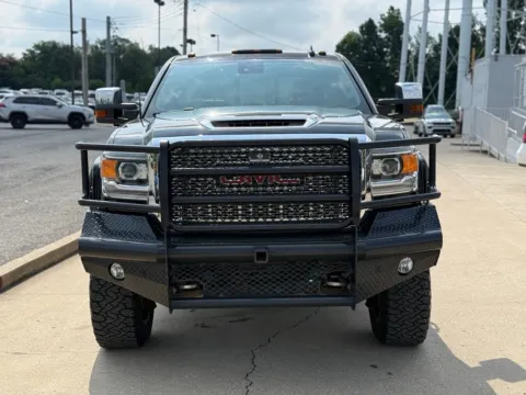 Another view of 2018 GMC Sierra 2500HD Denali for sale in Crestwood, KY at Glenn Chrysler Dodge Jeep Ram