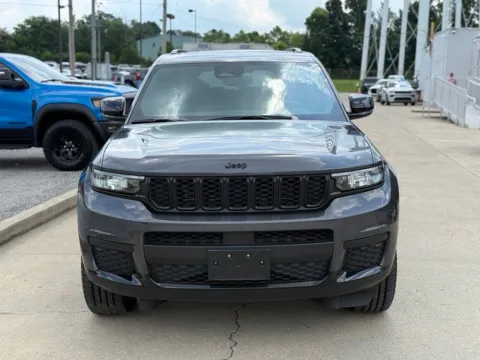 Another view of 2023 Jeep Grand Cherokee L Altitude X for sale in Crestwood, KY at Glenn Chrysler Dodge Jeep Ram