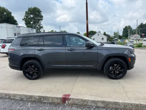 More photos of 2023 Jeep Grand Cherokee L Altitude X at Glenn Chrysler Dodge Jeep Ram, KY