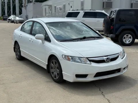 More photos of 2010 Honda Civic LX at Glenn Chrysler Dodge Jeep Ram, KY