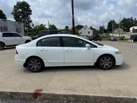 More photos of 2010 Honda Civic LX at Glenn Chrysler Dodge Jeep Ram, KY