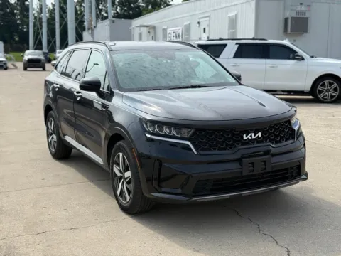 More photos of 2022 Kia Sorento S at Glenn Chrysler Dodge Jeep Ram, KY