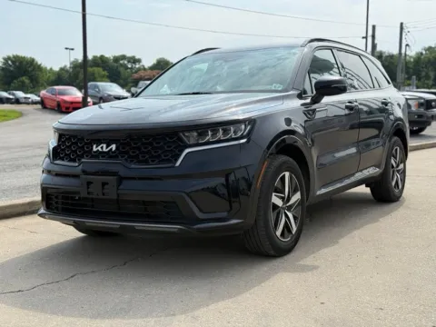 Photos of 2022 Kia Sorento S for sale in Crestwood, KY at Glenn Chrysler Dodge Jeep Ram