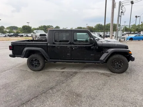 More photos of 2023 Jeep Gladiator Willys at Glenn Chrysler Dodge Jeep Ram, KY