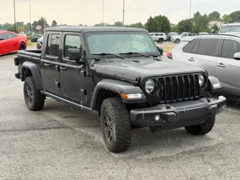 More photos of 2023 Jeep Gladiator Willys at Glenn Chrysler Dodge Jeep Ram, KY